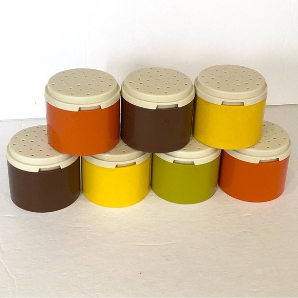 Tupperware Other - Vintage 1970s Tupperware Stacking Spice Shakers Set of 7 containers
